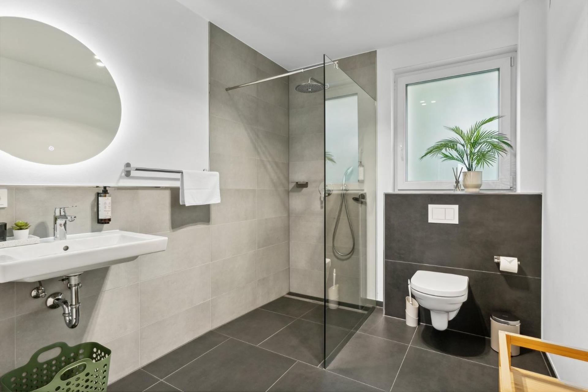Zwei Apartments Fuer Bis Zu 8 Personen Zentral, Modern, Mit Terrasse & Balkon Bielefeld Dış mekan fotoğraf