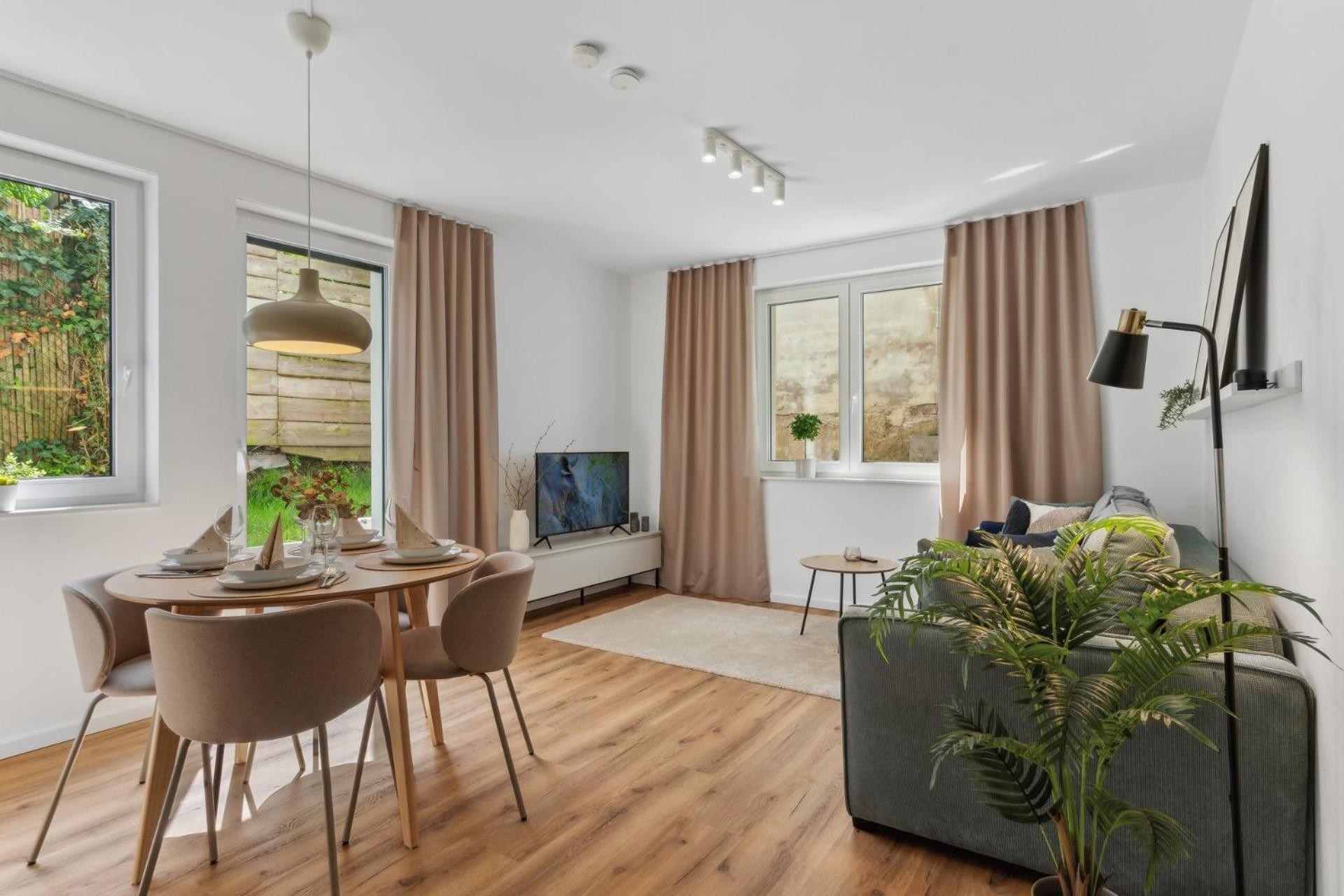 Zwei Apartments Fuer Bis Zu 8 Personen Zentral, Modern, Mit Terrasse & Balkon Bielefeld Dış mekan fotoğraf